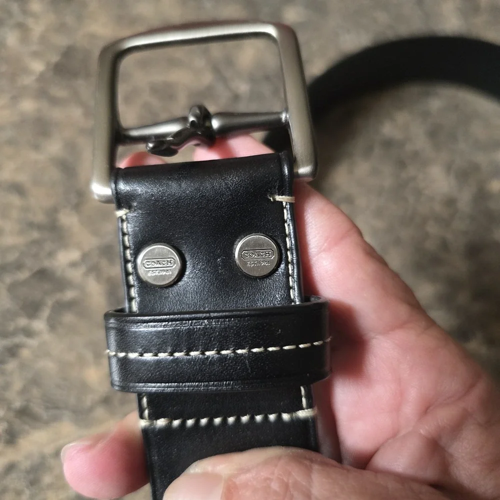 COACH Men's Black Leather Belt Size 36 / 90 cm Silver-Tone Buckle